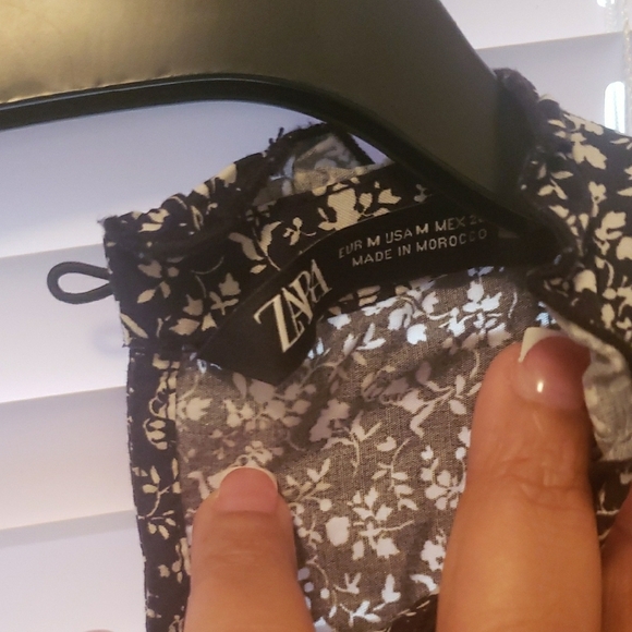 Zara Black and White Floral Dress- POPLIN DRESS - Picture 13 of 13